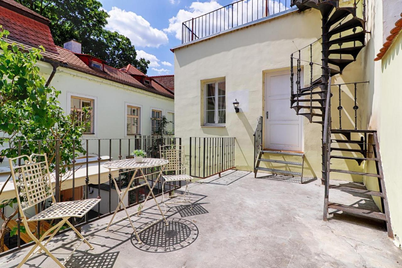 Prague Aparts By The Bridge Apartment Exterior photo